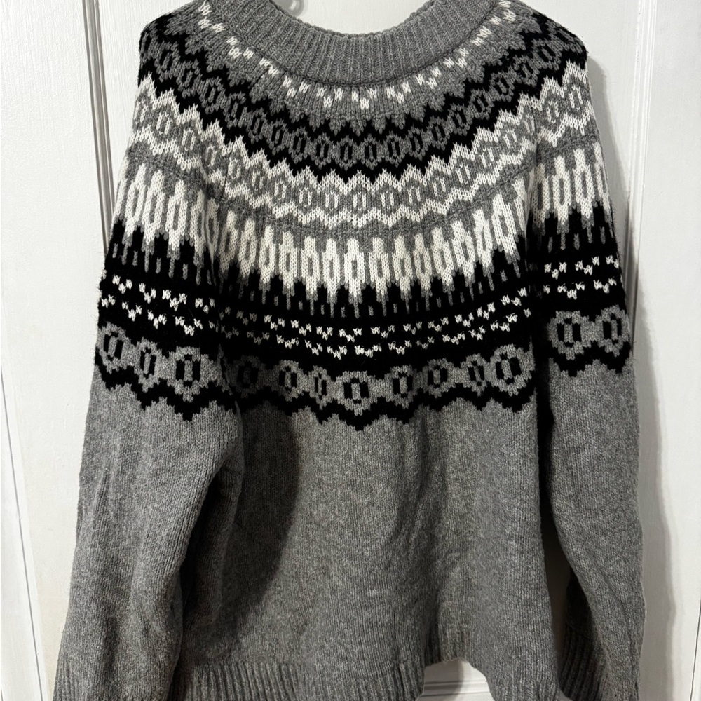 Universal Thread Women's Gray Nordic Sweater